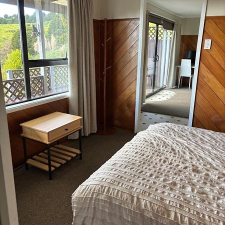 Ruakaka Retreat Hotel ภายนอก รูปภาพ