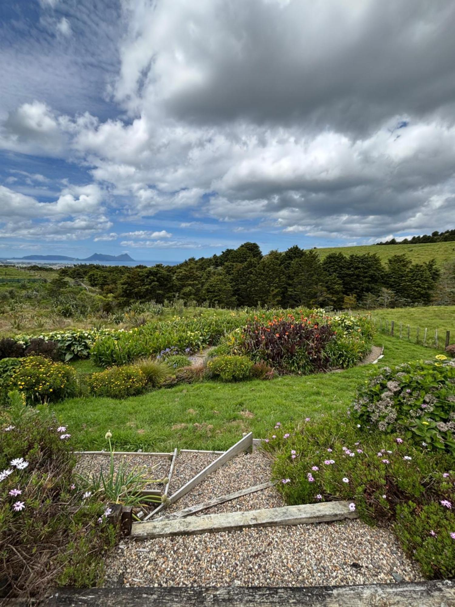Ruakaka Retreat Hotel ภายนอก รูปภาพ