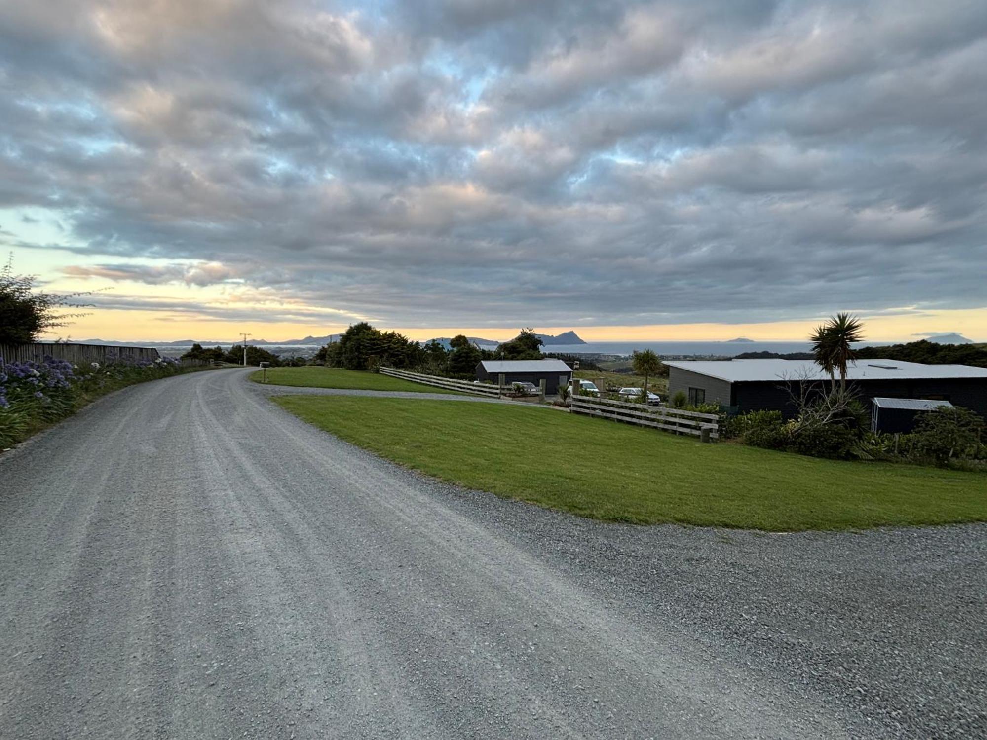 Ruakaka Retreat Hotel ภายนอก รูปภาพ