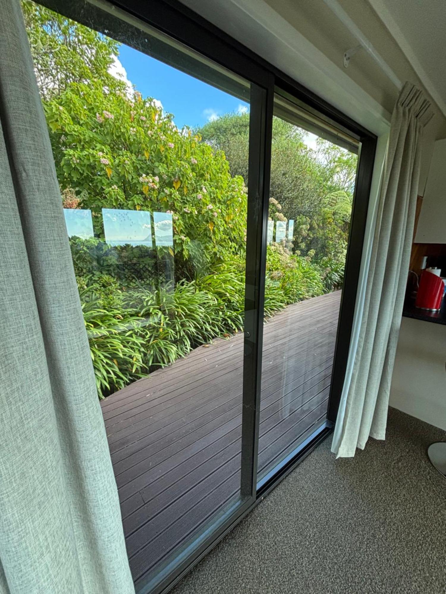 Ruakaka Retreat Hotel ภายนอก รูปภาพ